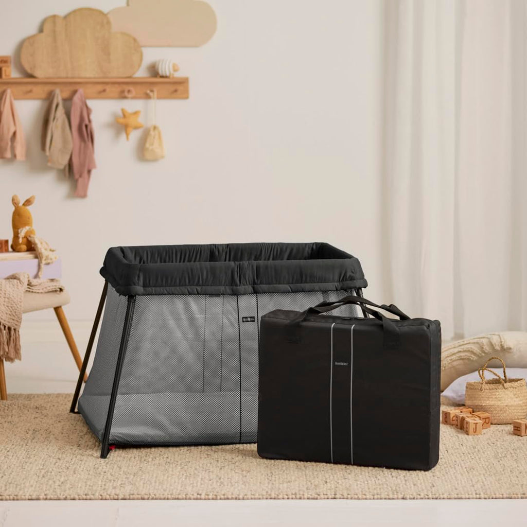 Travel Crib with Fitted Sheet L29740