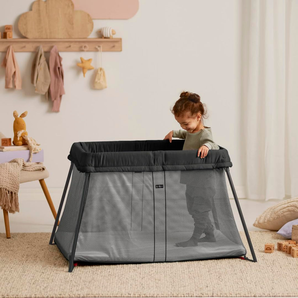 Travel Crib with Fitted Sheet L29740