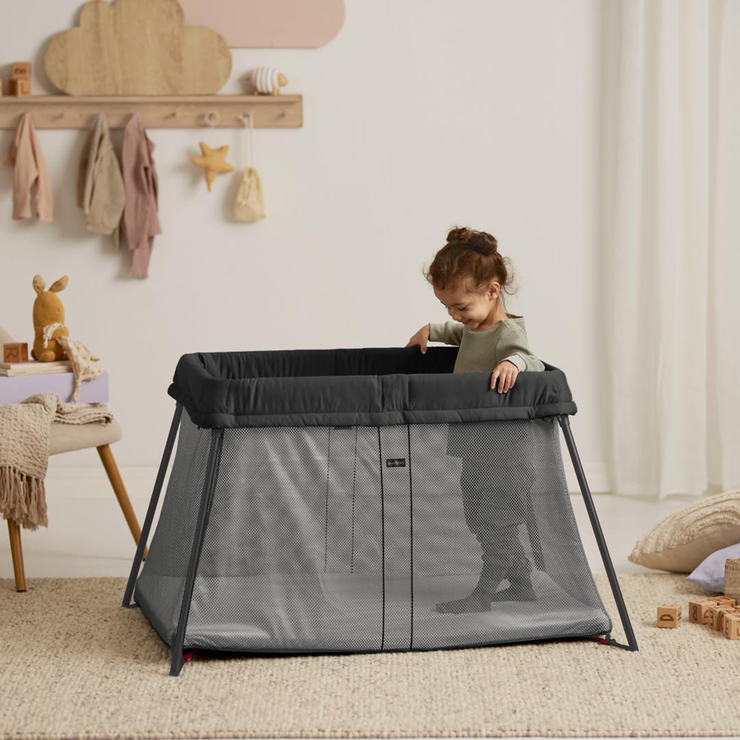 Travel Crib with Fitted Sheet L29740