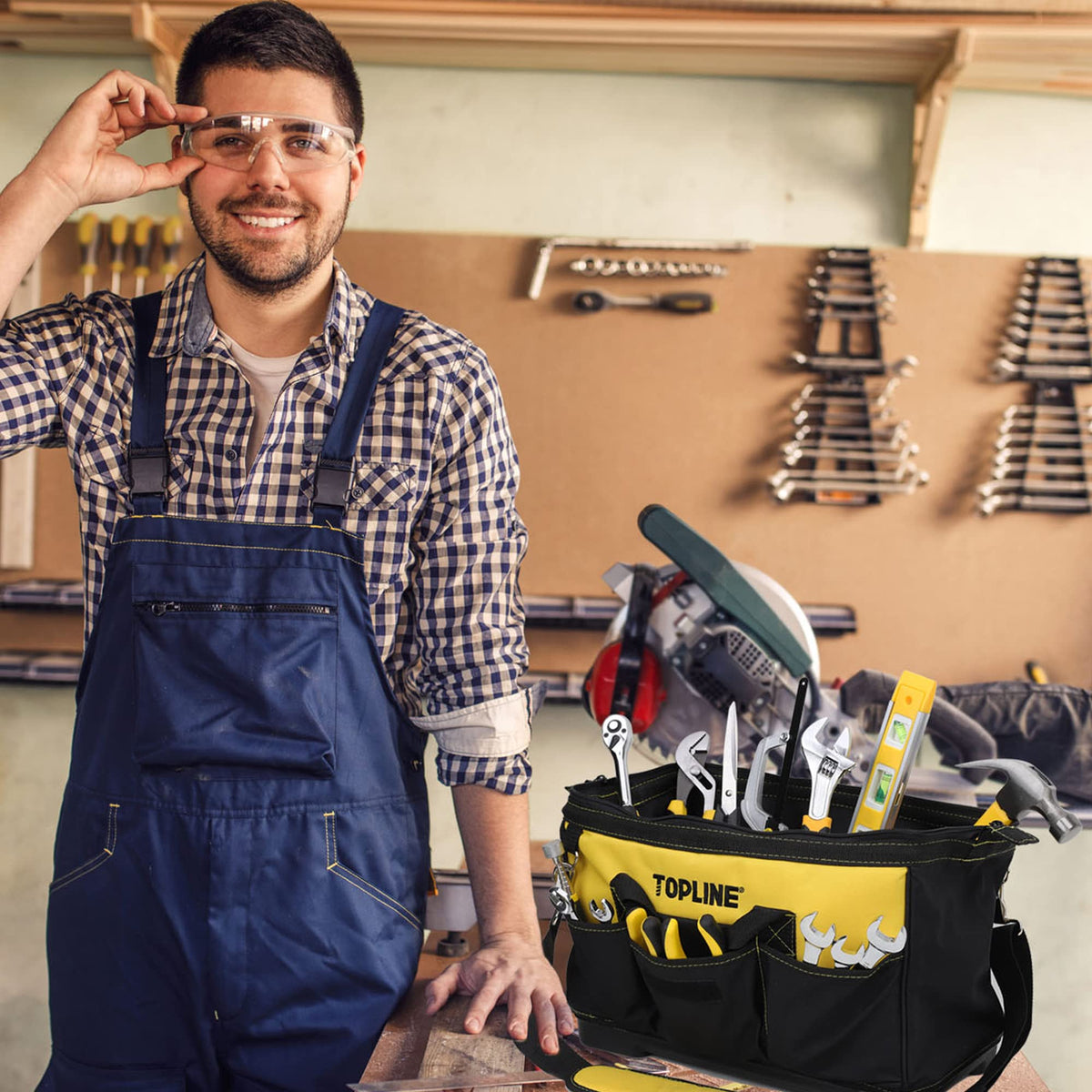 467-Piece Household Tool Kit with Bag L107884